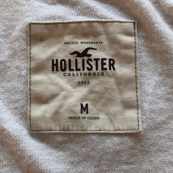 Hollister sweater - Picture 3 of 3